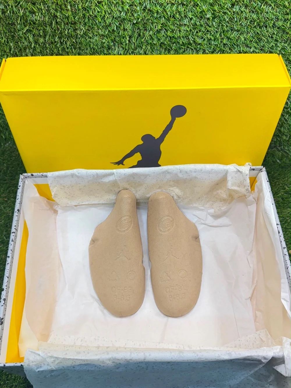 Empty Shoe Box Only Nike Air Jordan 4 Retro Lightning Size 8 Men With Inserts